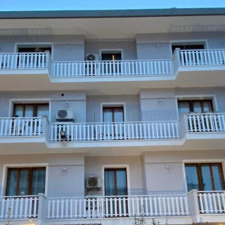 Feel Good Hotel Rimini Bagian luar foto