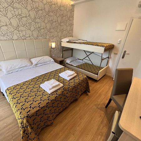 Feel Good Hotel Rimini Ruang foto