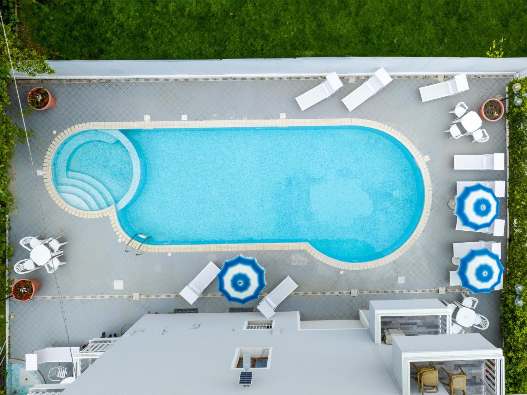 Feel Good Hotel Rimini Bagian luar foto