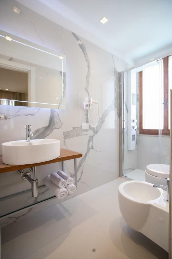 Feel Good Hotel Rimini Bagian luar foto