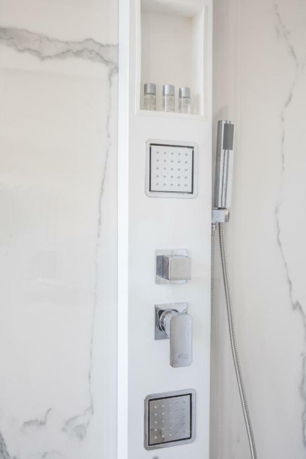 Feel Good Hotel Rimini Bagian luar foto