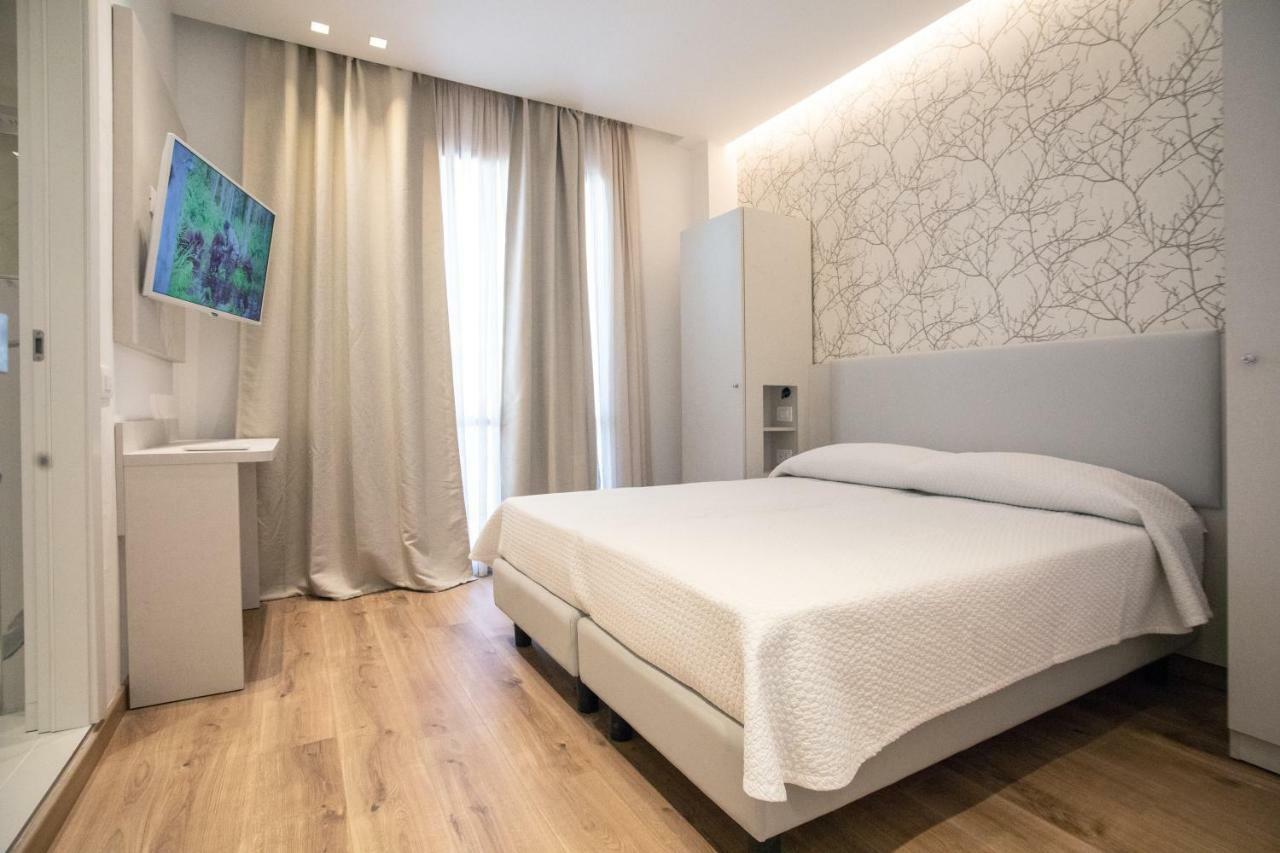 Feel Good Hotel Rimini Bagian luar foto